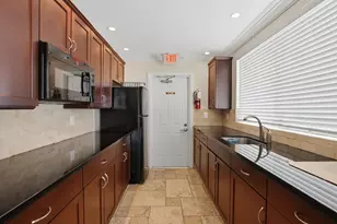 6133 Balboa Cir, Boca Raton, FL 33433 - Photo 34