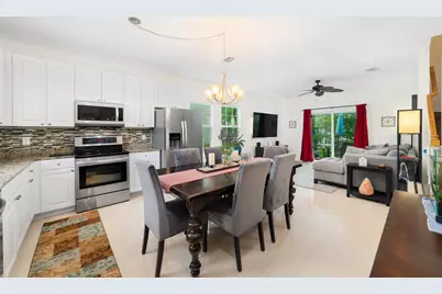 4216 Leo Lane #Unit 4f, Riviera Beach, FL 33410 - Photo 4