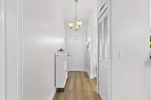 1023 Green Pine Blvd, West Palm Beach, FL 33409 - Photo 6