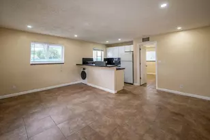 750 SW 2nd St, Fort Lauderdale, FL 33312 - Photo 2