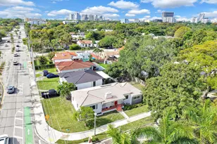 2200 SW 23rd Terrace, Miami, FL 33145 - Photo 4
