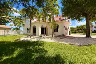 1324 Beacon Cir, Wellington, FL 33414 - Photo 14