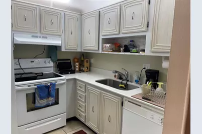 2821 Somerset Drive #118, Lauderdale Lakes, FL 33311 - Photo 1