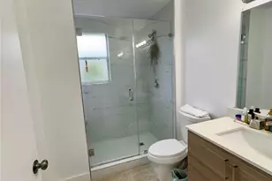 4832 Grapevine Wy, Davie, FL 33331 - Photo 10