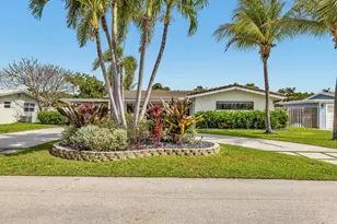 2751 NE 53rd St, Lighthouse Point, FL 33064 - Photo 36