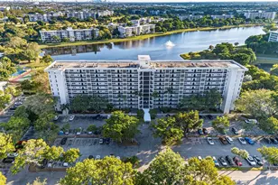 2900 N Course Dr, Pompano Beach, FL 33069 - Photo 4