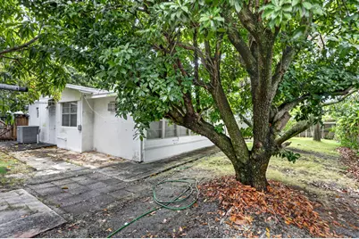 2411 NE 10th Terrace, Pompano Beach, FL 33064 - Photo 30