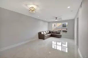 2400 NE 33rd Ave, Fort Lauderdale, FL 33305 - Photo 4