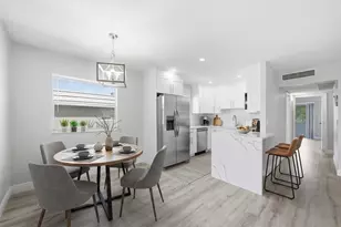 284 Flanders F, Delray Beach, FL 33484 - Photo 2