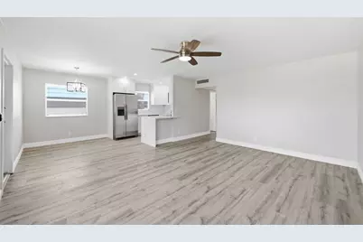 284 Flanders F, Delray Beach, FL 33484 - Photo 4