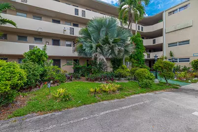 1660 NE 191st Street #Unit 311, Miami, FL 33179 - Photo 1