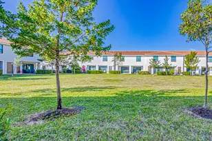 5007 Woods Edge Cir, Riviera Beach, FL 33410 - Photo 20