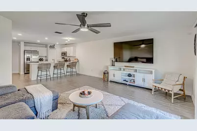 5007 Woods Edge Circle, Riviera Beach, FL 33410 - Photo 6