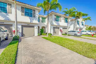 5007 Woods Edge Cir, Riviera Beach, FL 33410 - Photo 2