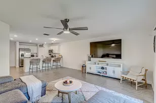 5007 Woods Edge Cir, Riviera Beach, FL 33410 - Photo 6