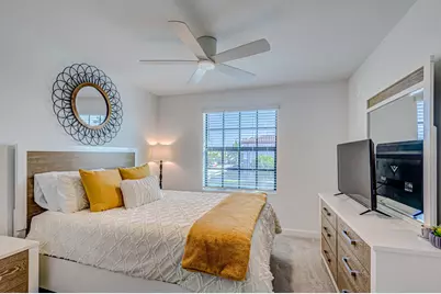 5007 Woods Edge Circle, Riviera Beach, FL 33410 - Photo 16