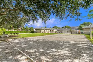 2040 Greenview Shores Blvd, Wellington, FL 33414 - Photo 12