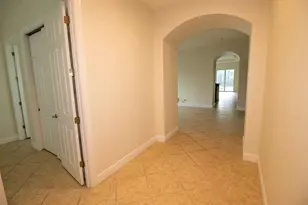 8253 NW 118th Way NW, Parkland, FL 33076 - Photo 6