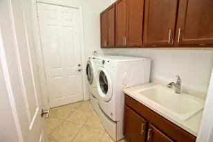 8253 NW 118th Way NW, Parkland, FL 33076 - Photo 10