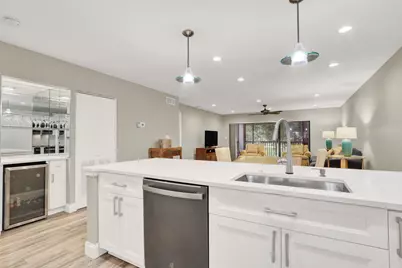 12910 Briarlake Circle #203, Palm Beach Gardens, FL 33418 - Photo 8