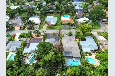 1727 NE 37th Street, Oakland Park, FL 33334 - Photo 32