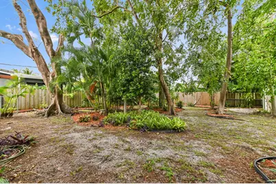 1727 NE 37th Street, Oakland Park, FL 33334 - Photo 30