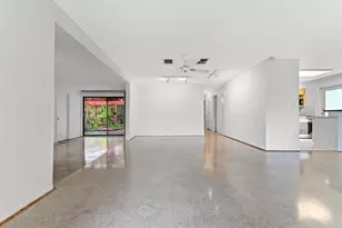 1727 NE 37th St, Oakland Park, FL 33334 - Photo 4
