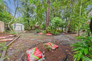 1727 NE 37th St, Oakland Park, FL 33334 - Photo 2