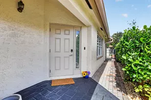 5195 Majorca Club Dr, Boca Raton, FL 33486 - Photo 18