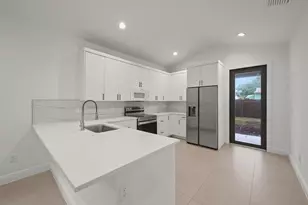 633 55th St, West Palm Beach, FL 33407 - Photo 8