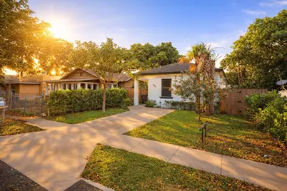 633 55th Street, West Palm Beach, FL 33407 - Photo 2