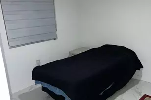 219 NE 159th St, Miami, FL 33162 - Photo 6