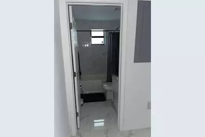 219 NE 159th Street, Miami, FL 33162 - Photo 8