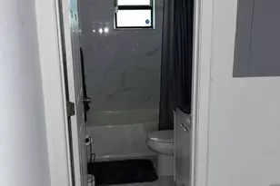 219 NE 159th St, Miami, FL 33162 - Photo 8