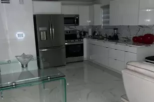 219 NE 159th St, Miami, FL 33162 - Photo 2