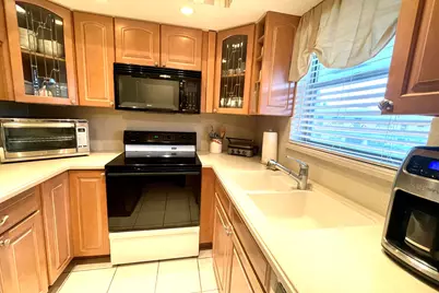 2929 SE Ocean Boulevard #117, Stuart, FL 34996 - Photo 8