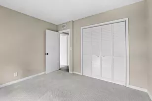 2211 NE 67th St, Fort Lauderdale, FL 33308 - Photo 18