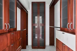 6061 Collins Ave, Miami Beach, FL 33140 - Photo 10