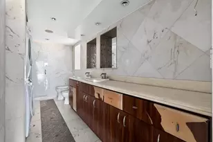 6061 Collins Ave, Miami Beach, FL 33140 - Photo 20