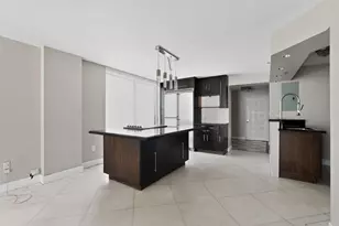 6061 Collins Ave, Miami Beach, FL 33140 - Photo 8