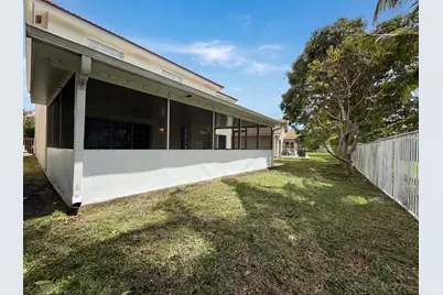 73 Gables Boulevard, Weston, FL 33326 - Photo 6