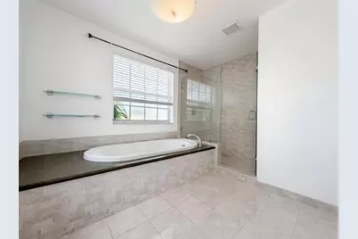 73 Gables Boulevard, Weston, FL 33326 - Photo 8