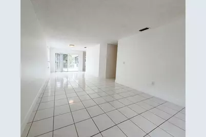 73 Gables Boulevard, Weston, FL 33326 - Photo 12