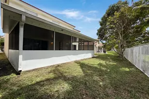 73 Gables Blvd, Weston, FL 33326 - Photo 6