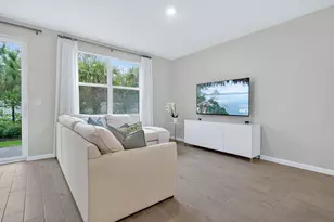 5696 SE Edgewater Cir, Stuart, FL 34997 - Photo 14