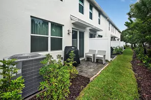 5696 SE Edgewater Cir, Stuart, FL 34997 - Photo 26