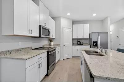 5696 SE Edgewater Circle, Stuart, FL 34997 - Photo 2