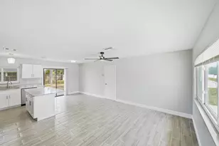 651 SE Port St Lucie Blvd, Port Saint Lucie, FL 34984 - Photo 10