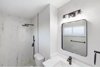 651 SE Port St Lucie Boulevard, Port Saint Lucie, FL 34984 - Photo 24