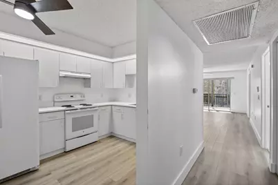 900 SW 142nd Avenue #305l, Pembroke Pines, FL 33027 - Photo 2